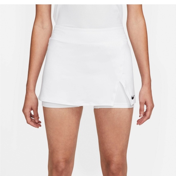 Nike White Performance Skorts - Picture 1 of 5